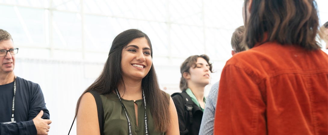 Attendees in discussion at Neuroscience 2018.